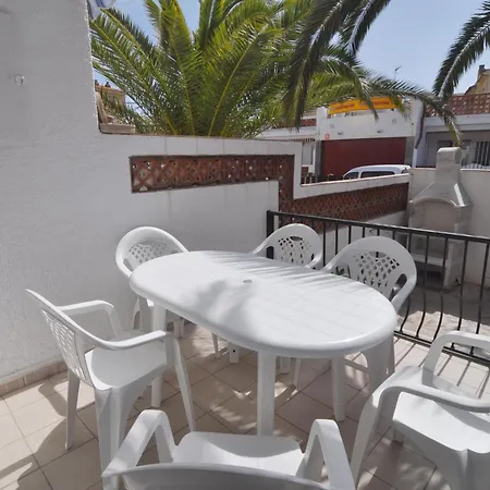 Casa Acogedora A 1min De La Playa Con Terraza Y Parking - Hisp-7-10 * Torroella de Montgrí